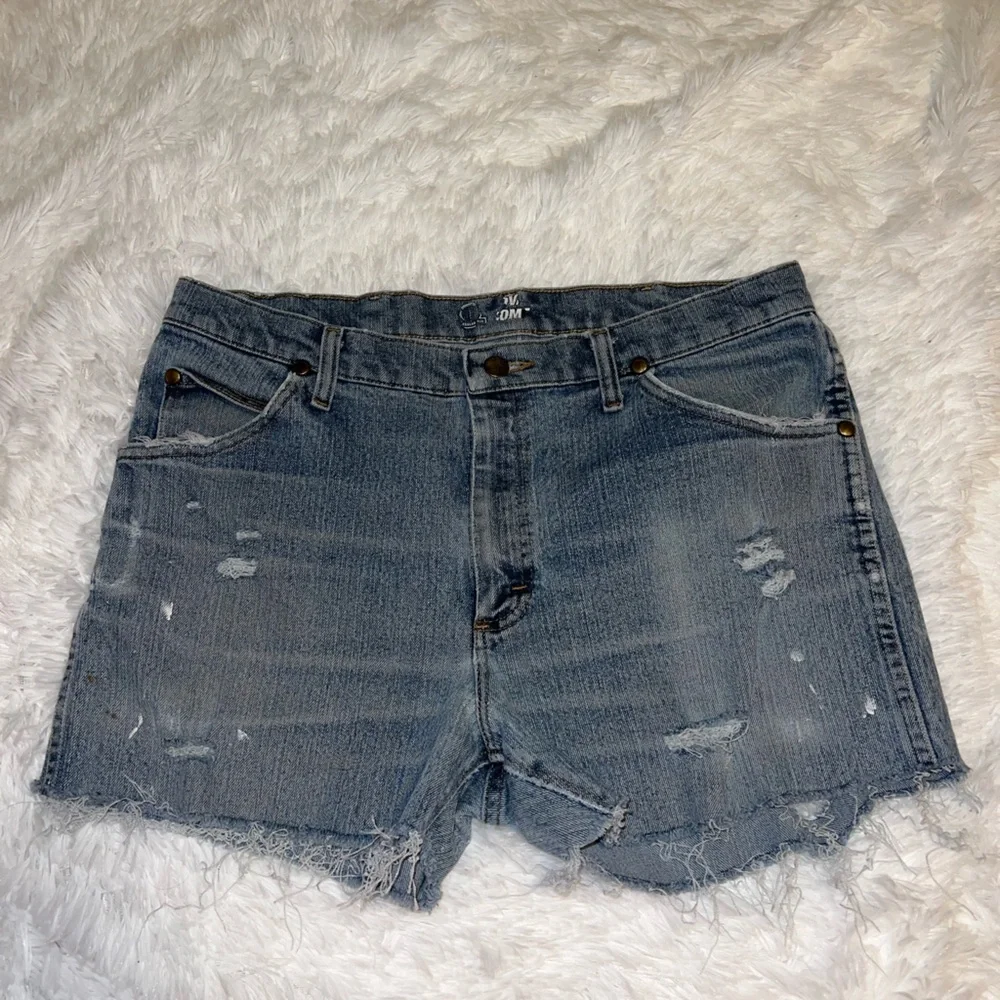 Wrangler Light Wash Denim Shorts size 34 Hand Distressed - Picture 4 of 5
